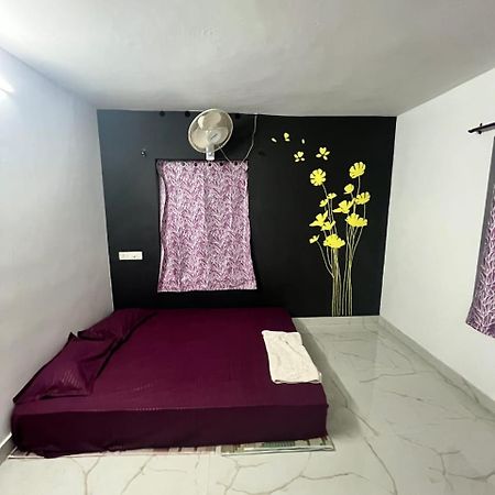 Hotel Eleven Eleven à Varkala Extérieur photo